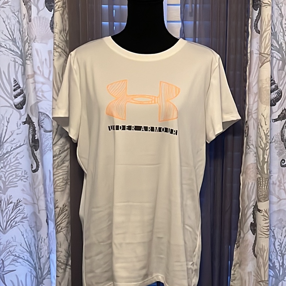 White Under armour shirt